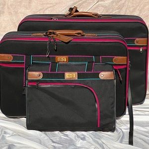 80’s Retro Gate One Nesting Travel Luggage Set